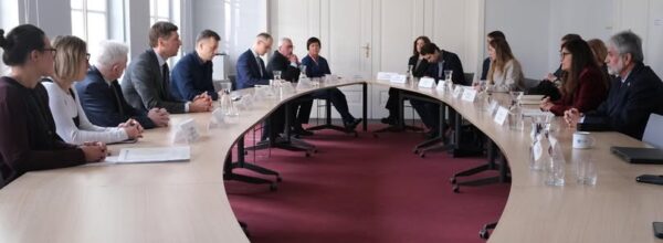 Spotkanie Minister Spraw Zagranicznych Palestyny z grupą z PISM